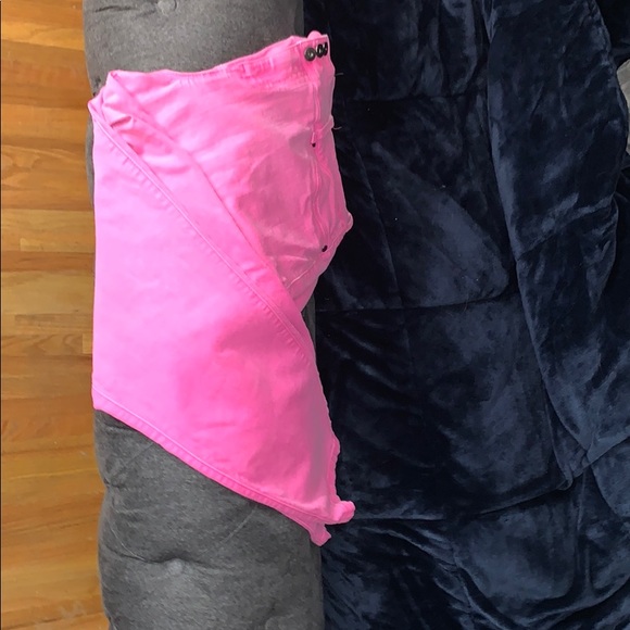 torrid Denim - Hot pink capris torrid Denim - Hot pink capris